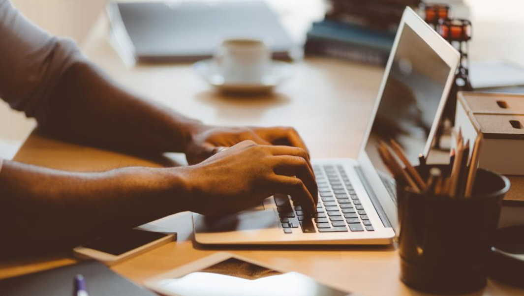 How to Start a Profitable Blog and Earn Online